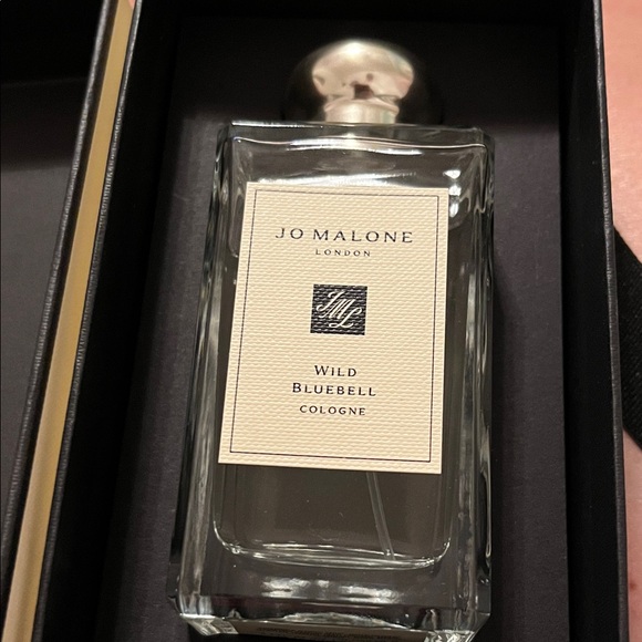 Jo Malone Wild Bluebell Cologne with Silver Cap brand new - Picture 2 of 7